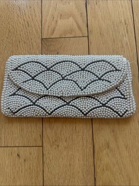 VINTAGE: Pearl Beaded Evening Clutch